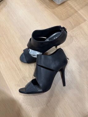 FIONI Clothing Black Peep-Toe Stiletto Cutout Booties